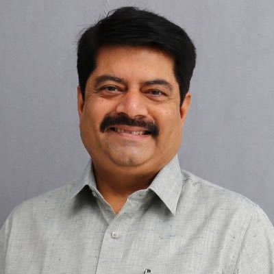 Shri Manoj Kotak